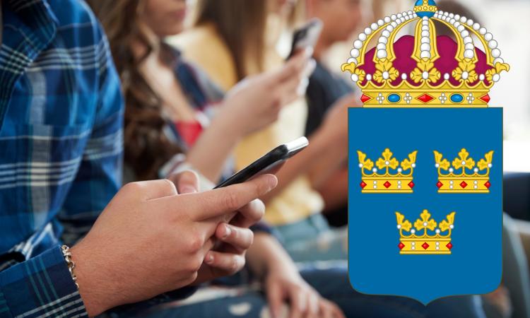 Elever bredvid Sveriges coat of arms